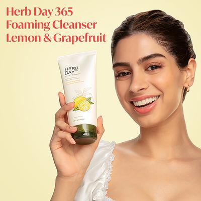 The Face Shop Herb Day 365 Master Blending Foaming Cleanser Lemon & Grapefruit 170ml - Face Scrubs