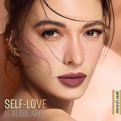 Lakme Xtraordin-Airy Lip Mousse Sweetheart Pink 4.6 gm - Lipsticks