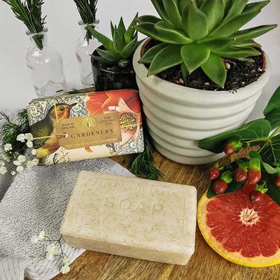 The English Soap Company - Anniversary Gardeners Soap 190 gm - Soaps