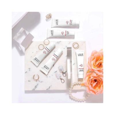 Lakme Absolute Perfect Radiance Facial Kit 40 gm - Face Packs