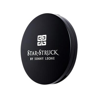 Star Struck by Sunny Leone Compact Powder 04 Tan 9 gm - Compact Powder