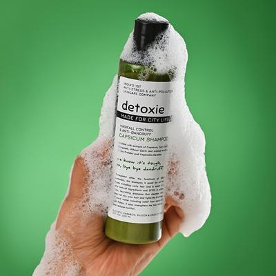Detoxie Anti-Dandruff and Flake Relief Capsicum Shampoo 200 ml - Shampoos