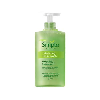 Simple Refreshing Facial Wash, 100% Soap-Free Perfect for Sensitive Skin 250 ml - Face Wash & Cleansers