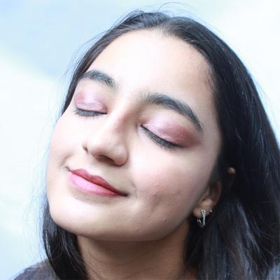 DISGUISE Satin Smooth Eyeshadow Squares, Frosted Mauve Berry 209 4.5 gm - Eyeshadow, Bases & Primers