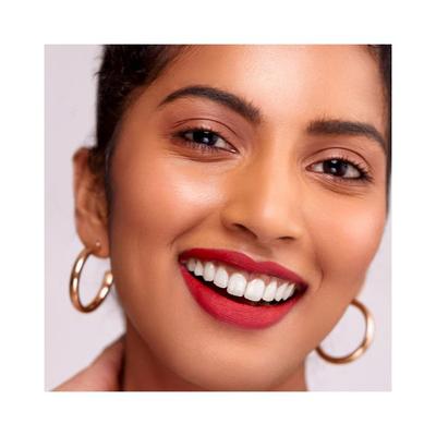 Mamaearth Naturally Matte Lip Serum Matte Liquid Lipstick with Vitamin C & E For Upto 12 Hour Long Stay Beet it Red 3 ml - Others