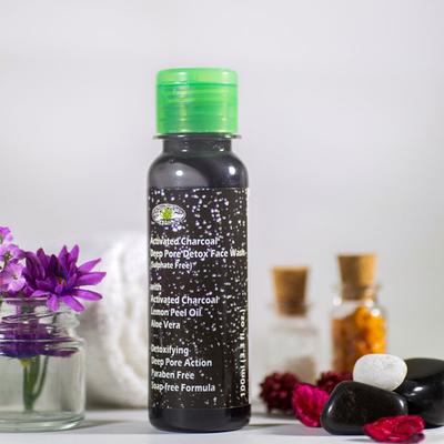 Aloe Veda Deep Pore Detox Face Wash - Activated Charcoal 100 ml - Face Wash & Cleansers