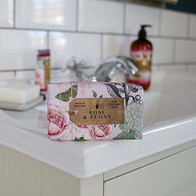 The English Soap Company - Anniversary Rose and Peony Soap 190 gm - Soaps