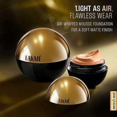 Lakme Xtraordin Airy Mattreal Mousse Gold Med 12 gm - Foundation