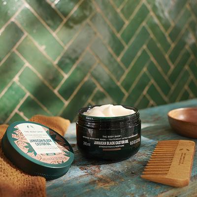 The Body Shop Jamaican Black Castor Oil Intense Moisture Mask 240 ml - Hair Masks & Packs
