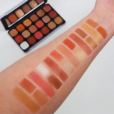 Revolution Forever Flawless Decadent 19.8 gm - Face Palettes