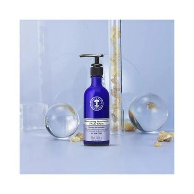 Neal'S Yard Remedies Rejuvenating Frankincense Facial Wash 100 ml - Scrubs & Exfoliants