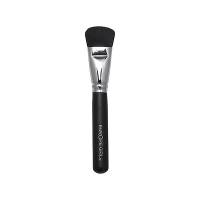 Europe Girl Brushes -66 No Brush 34 gm - Face Brush