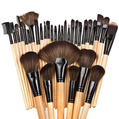 Bronson Professional Makeup Brush With Faux Leather 32's - Face Brush