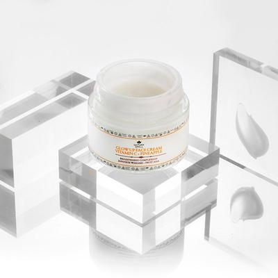 Nature Spell Vitamin C Glow Up Face Moisturiser 100 ml - Day Cream