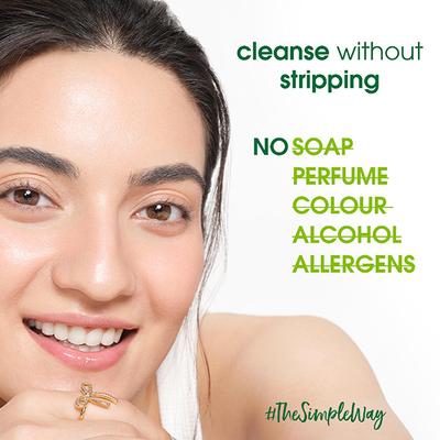 Simple Kind To Skin Moisturising Facial Wash 150 ml - Face Wash & Cleansers