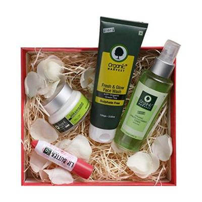 Organic Harvest Fresh & Glow Gift Kit for Women & Girls, Deep Cleanser, Lip Balm 279 gm - Facial Kits