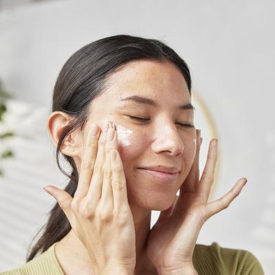 The Body Shop Vitamin C Glow Boosting Intense Moisturiser 50 ml - Face Moisturizers