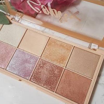 Makeup Revolution Soph Highlighter Palette 16 gm - Face Palettes
