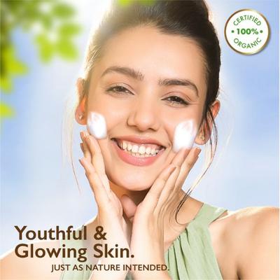 Organic Harvest Acne Control Mattifying Foaming Face Wash Green Tea & Moringa Enriched With Vitamin B 100 gm - Face Washes
