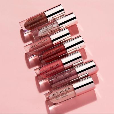 Makeup Revolution Pout Bomb Plumping Gloss Juicy Red 4.6ml - Lip Glosses
