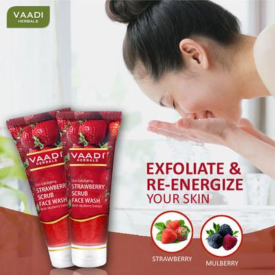 Strawberry Scrub Face Wash With Mulberry Extract 60 ml - Face Washes