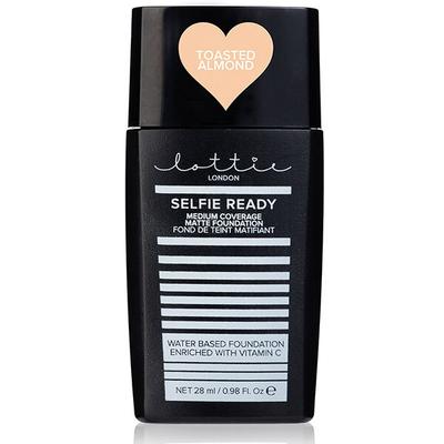 Lottie London SELFIE READY FOUNDATION- MEDIUM COVERAGE MATTE FOUNDATION Toasted Almond 28 ml - Foundation