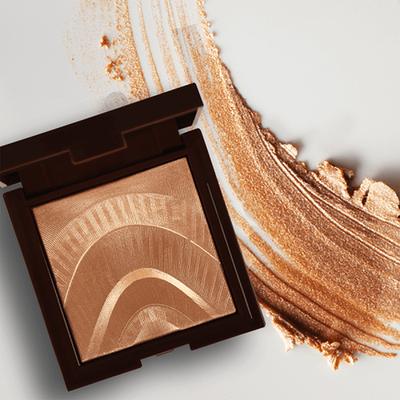 Colorbar Glow with Love Highlighter Prismatic Romance -001 9.5gm - Highlighters & Illuminators