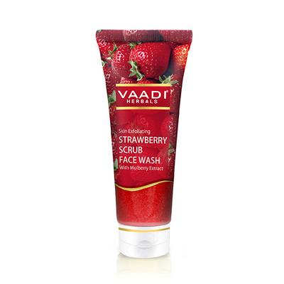 Strawberry Scrub Face Wash With Mulberry Extract 60 ml - Face Washes
