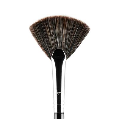 Sigma Beauty F42 Strobing Fan 1's - Face Brush