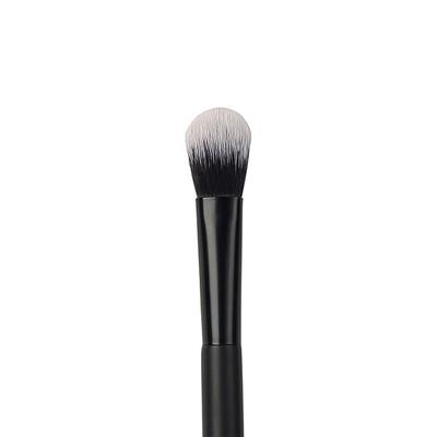 Sugar Cosmetics Blend Trend Face Brush - 006 Highlighter 1's - Highlighters & Illuminators