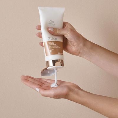 Wella Professionals Fusion Intense Repair Conditioner 200 ml - Conditioners