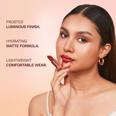 Pilgrim Glitter Lipstick Chic Haseena-06 Luxurious 3-D Glitter Formula With Matte Finish pink 4.2 g - Lipsticks