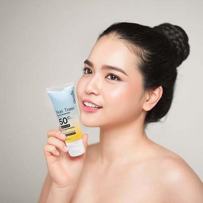 Skin Fx Sun Tease Tinted Sunscreen SPF 50 PA+++ Blue light Protection 50 gm - Face Sunscreen