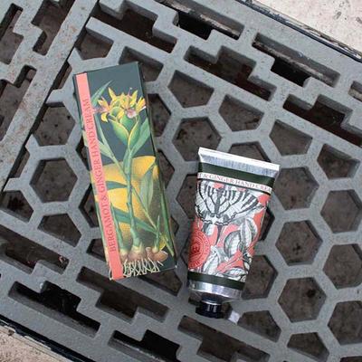 The English Soap Company - Royal Botanic Gardens, Kew - Bergamot And Ginger Hand Cream 75 ml - Lotions & Creams