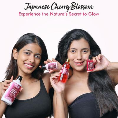 The Love Co. Japanese Cherry Blossom Diamond Shimmer Lotion 100 ml - Creams/Oils/Lotions