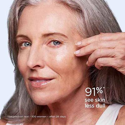 Clarins Bright Plus Treatment Essence 200 ml - Masks & Peels