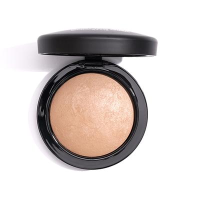 Europe Girl Skinfinish Compact -80 10 gm - Compact Powder