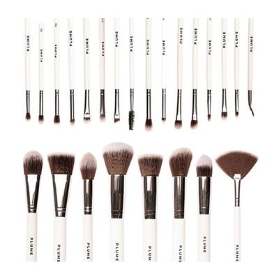 Plume Professional Makeup Brush Set with Roll On Bag 23's - Face Brush