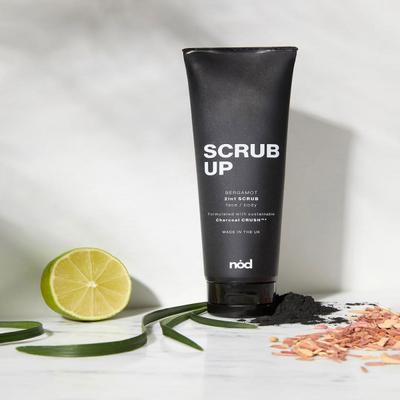 Marks & Spencer Bergamot 2 in 1 Scrub 150 ml - Scrubs & Exfoliants