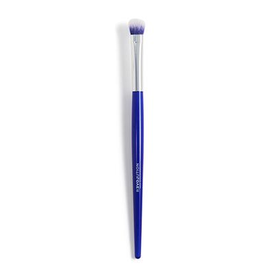 Revolution Relove Brush Queen Pigment Blending Brush 1's - Eye Brush