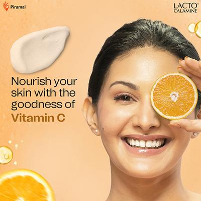 Lacto Calamine Vitamin C Foaming Face Wash, Brightens Skin, Control Blackheads and Whiteheads 150 ml - Face Wash & Cleansers