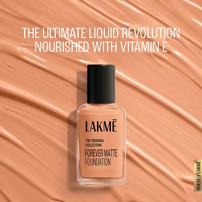 Lakme FOREVER MATTE FOUNDATION for Superior Coverage, Vit E, lightweight & water-resist Pearl, 27ml - Foundation