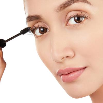 Lakme Absolute Flutter Secrets Volumizing Mascara 7.5ml - Mascaras