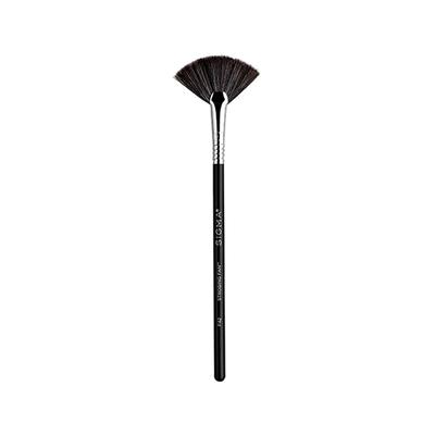 Sigma Beauty F42 Strobing Fan 1's - Face Brush