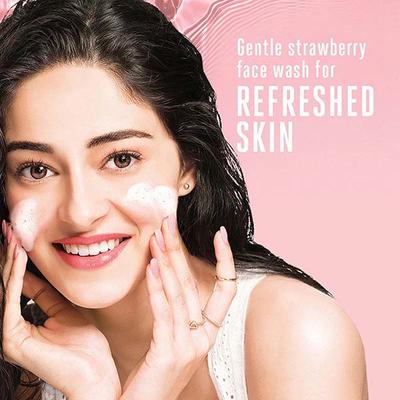 Lakme Blush and Glow Strawberry Freshness Gel Face Wash with Strawberry Extracts 100 gm - Face Scrubs