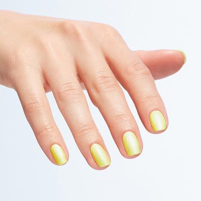 O.P.I Nail Lacquer Bold And Bright Collection Sunscreening My Calls 15 ml - Nail Polish