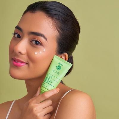 Indulgeo Essentials Sal Moist - Acne Healing Moisturizer Activs- Encapsulated Salicylic Acid 1.5% 50 ml - Face Moisturizers