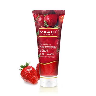 Strawberry Scrub Face Wash With Mulberry Extract 60 ml - Face Washes