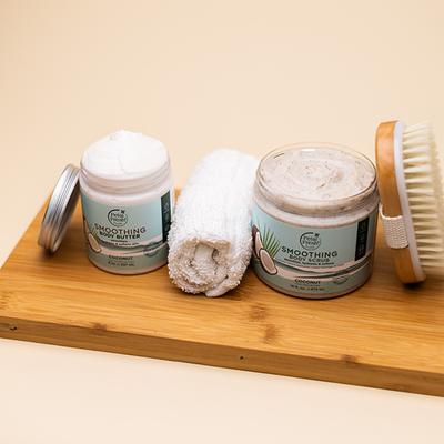 Petal Fresh Smoothing Coconut Body Scrub 473 ml - Scrubs & Exfoliants