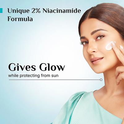 Pilgrim 2% Niacinamide Glow Sunscreen SPF 50 PA+++ 50 gm - Face Sunscreen